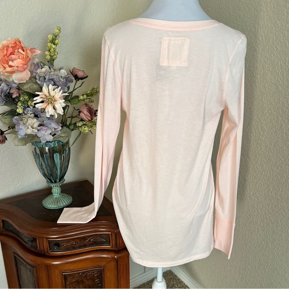 Abercrombie & Fitch Long Sleeve V Neck Tee - Picture 4 of 10
